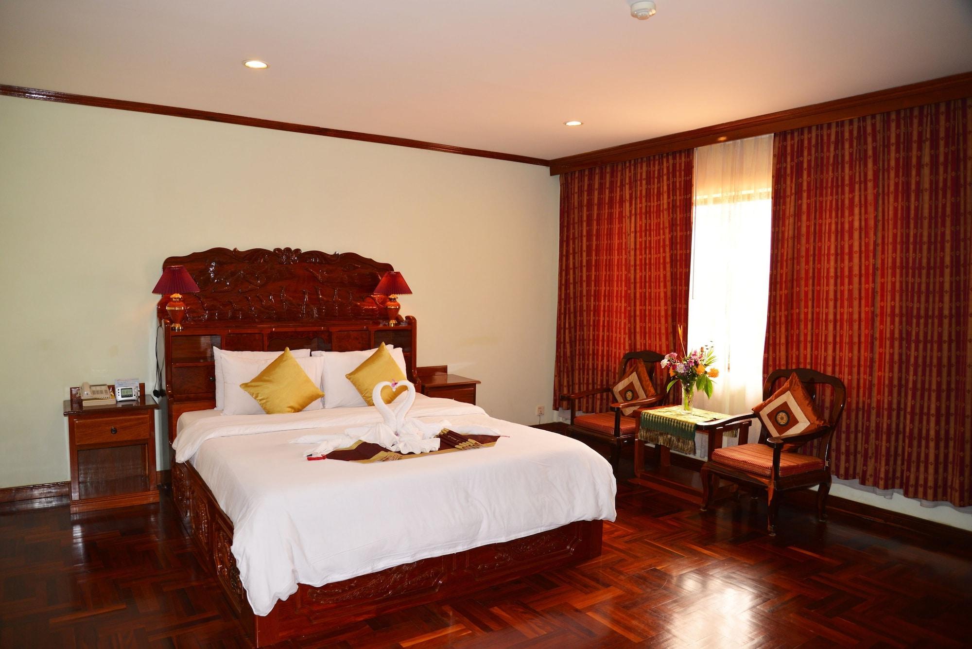 Angkor Hotel Siem Reap Quarto foto
