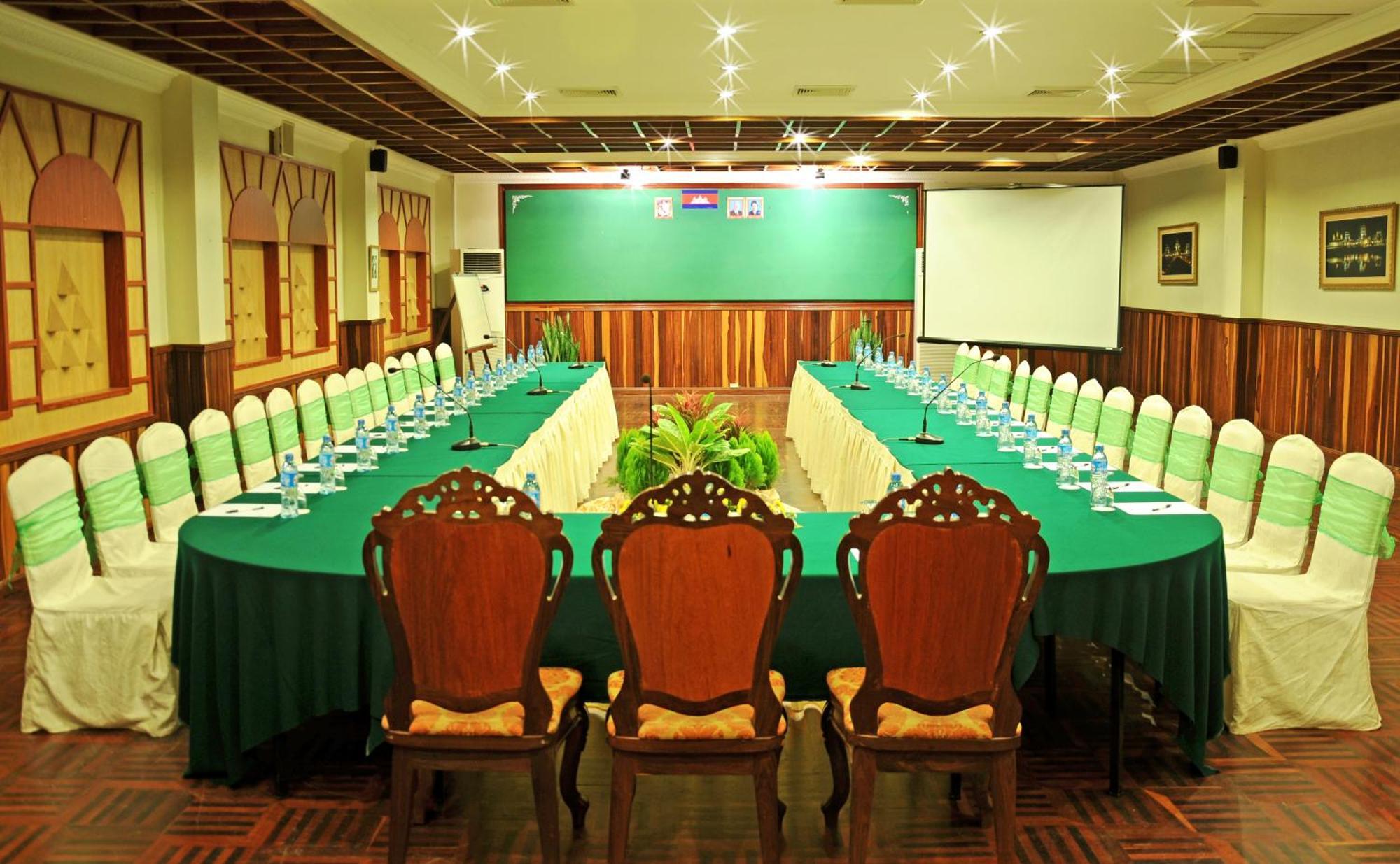 Angkor Hotel Siem Reap Negócio foto