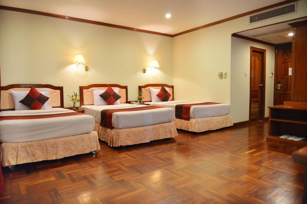 Angkor Hotel Siem Reap Exterior foto