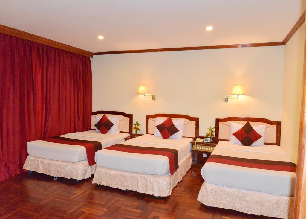 Angkor Hotel Siem Reap Exterior foto