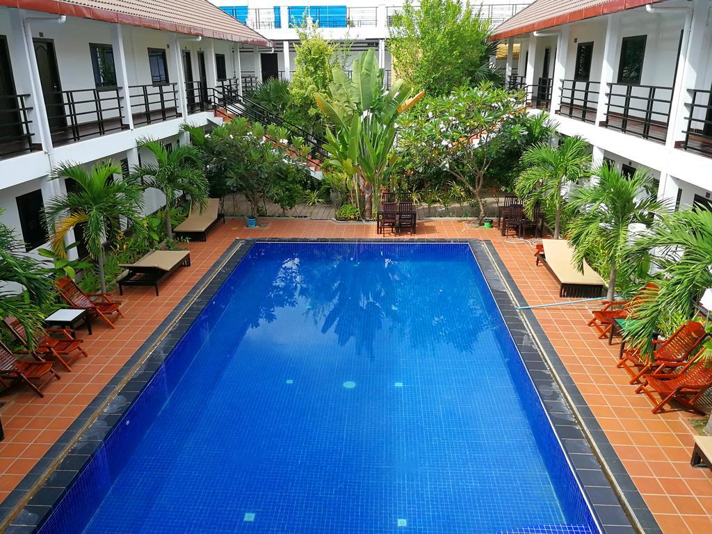 Angkor Hotel Siem Reap Exterior foto
