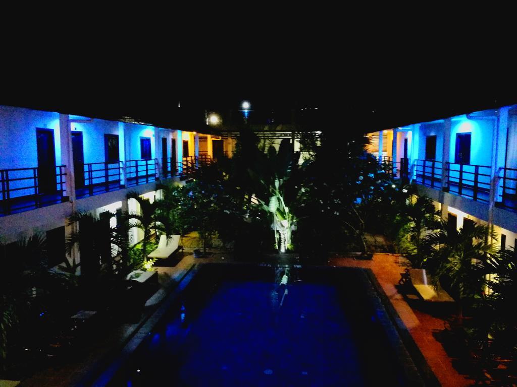 Angkor Hotel Siem Reap Exterior foto