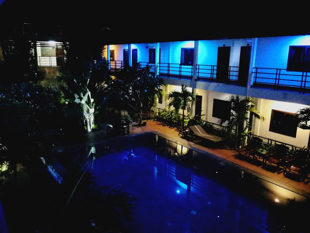 Angkor Hotel Siem Reap Exterior foto